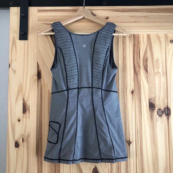 🍋 Lululemon tank. Size 6. - Picture 3 of 7